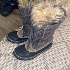 Sorel waterproof snow boots